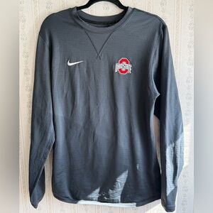 Ohio State Buckeyes Nike Black Thermal Waffle Shirt Men’s Small 2 flaws